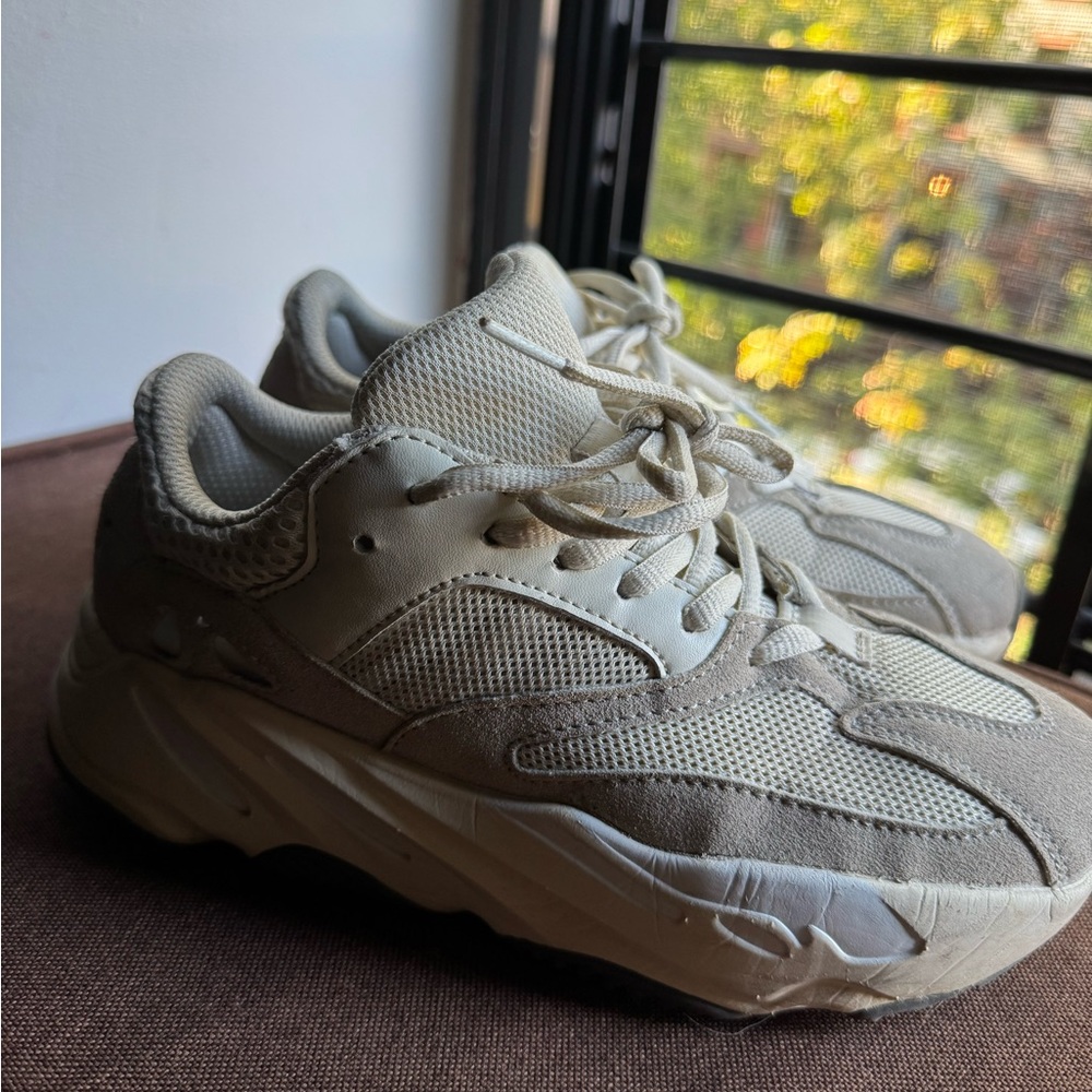 ADIDAS - Picture 2 of 13